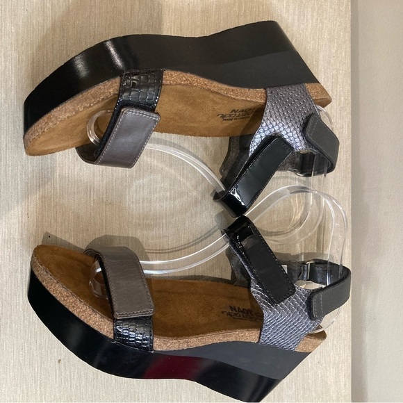 NAOT Sz 40 Alpha Anatomic Footbed Suede Wrap Hook & Loop Closures Rivets Sandals - Picture 5 of 15